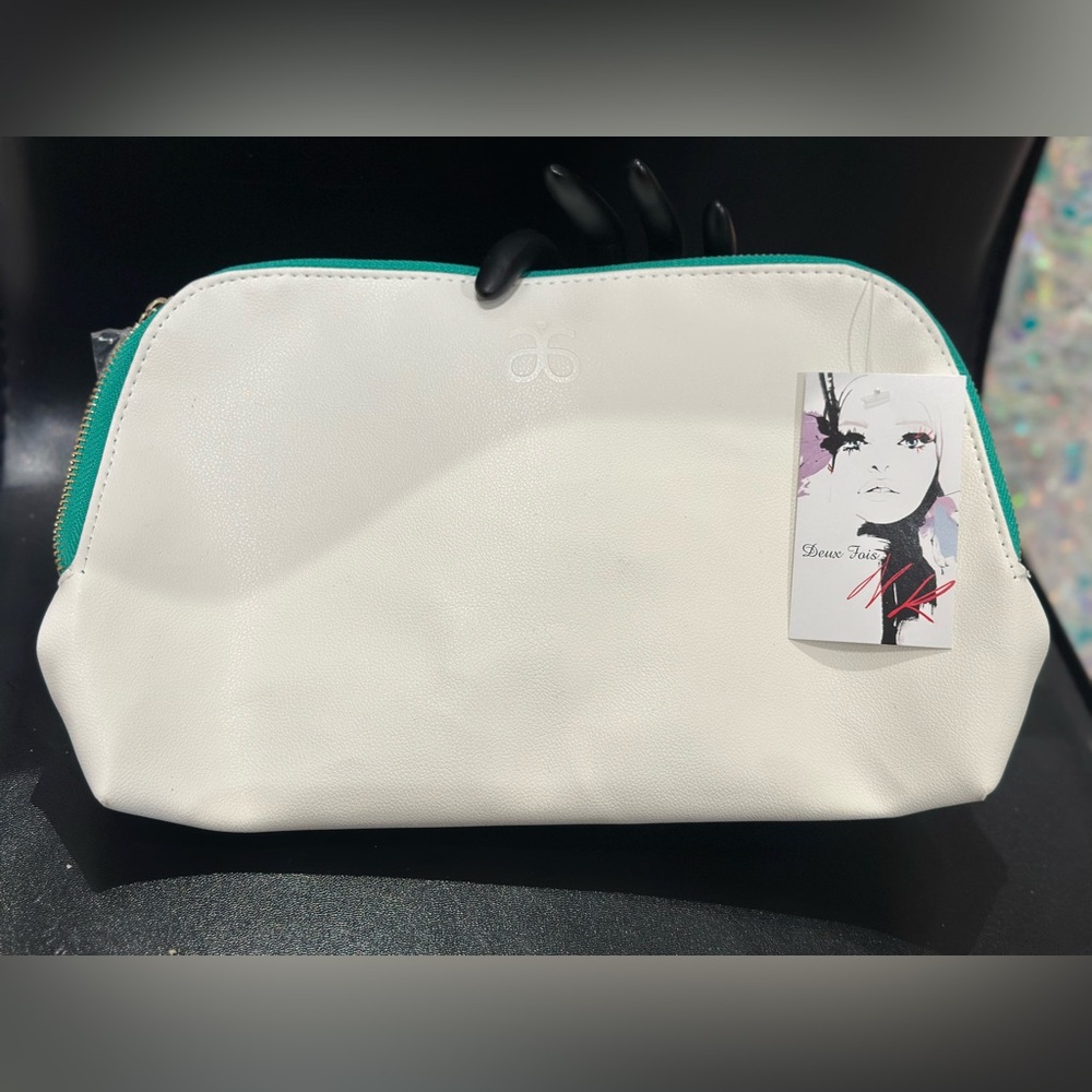 Arbonne White and Teal Cosmetic Bag